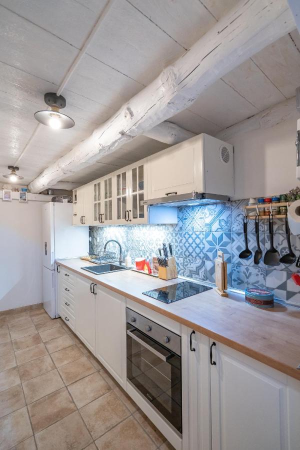 Holiday House Nova Stara Baska Bagian luar foto