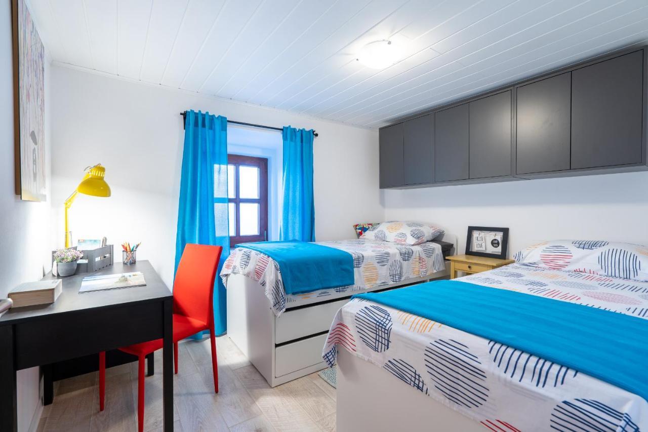 Holiday House Nova Stara Baska Bagian luar foto