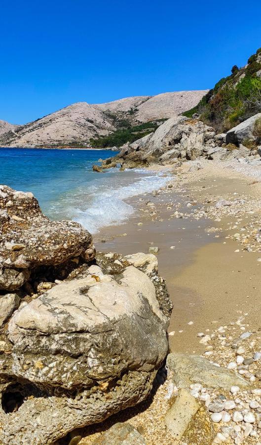 Holiday House Nova Stara Baska Bagian luar foto