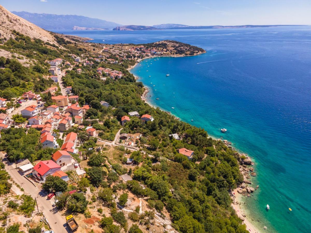 Holiday House Nova Stara Baska Bagian luar foto